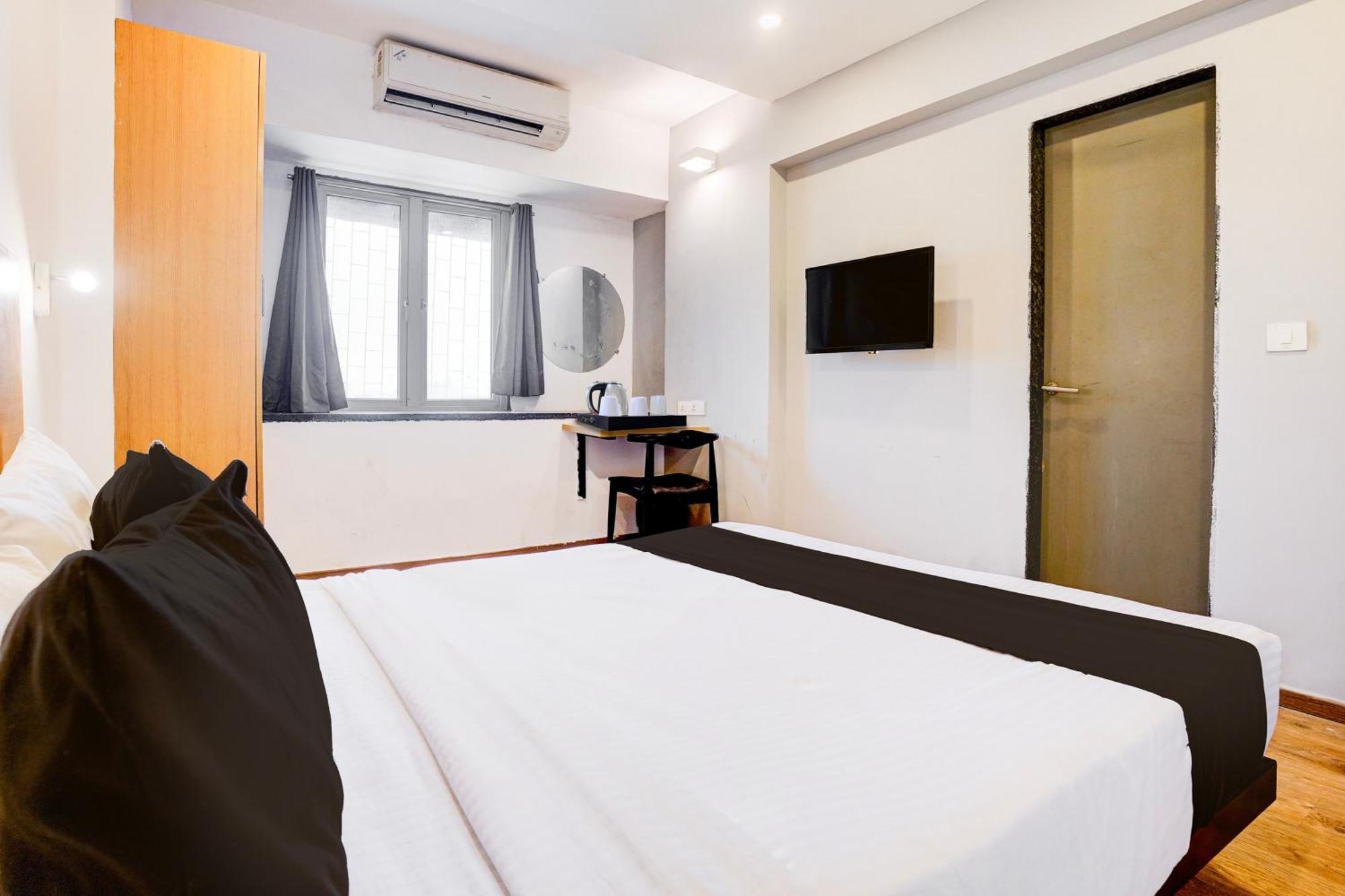 Hotel Super Townhouse Khar The Unicontinental Bombay Exterior foto